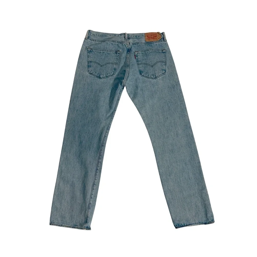Vintage Levis 501‎ Original Fit Mens Light Wash Blue Straight Leg Denim Jeans 36